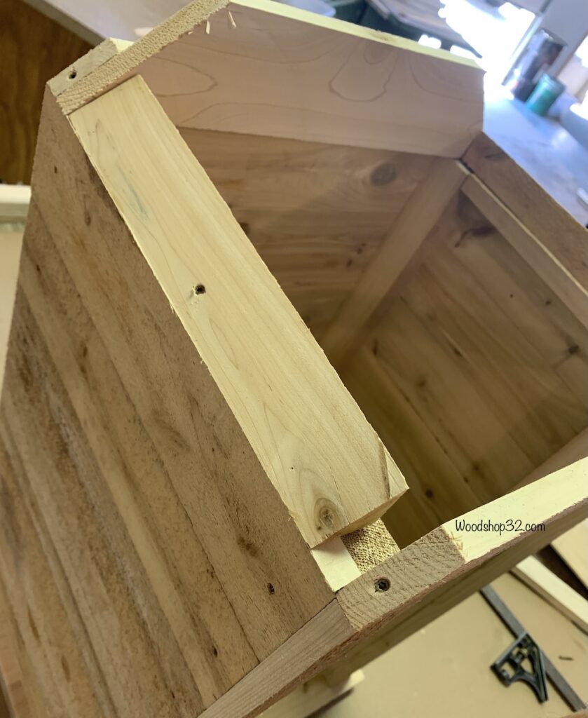 angle cut of cedar board for roof support